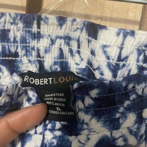 Robert Louis Navy and White Patterned Skirt